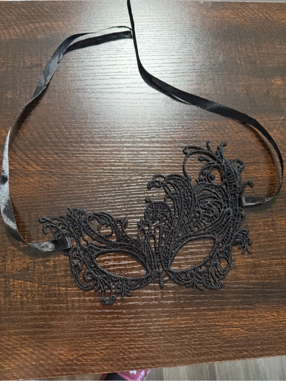 Black Lace Masquerade Eye Mask - Elegant Women's Accessory